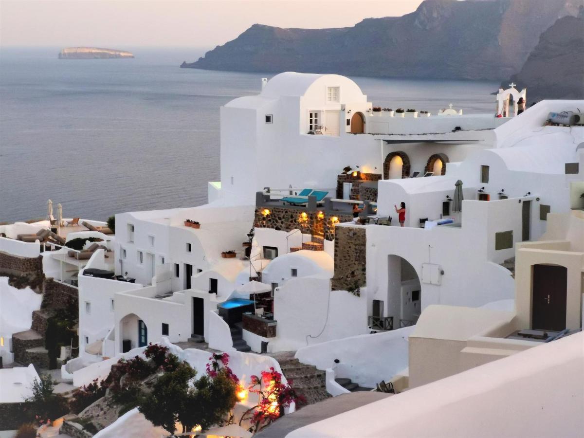 Two-Bedroom Villa Caldera View
