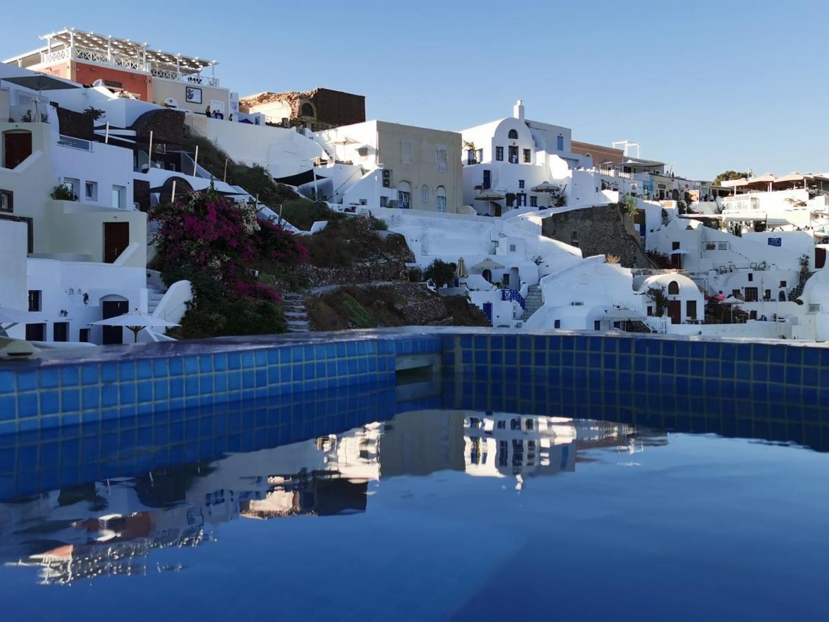 Two-Bedroom Villa Caldera View