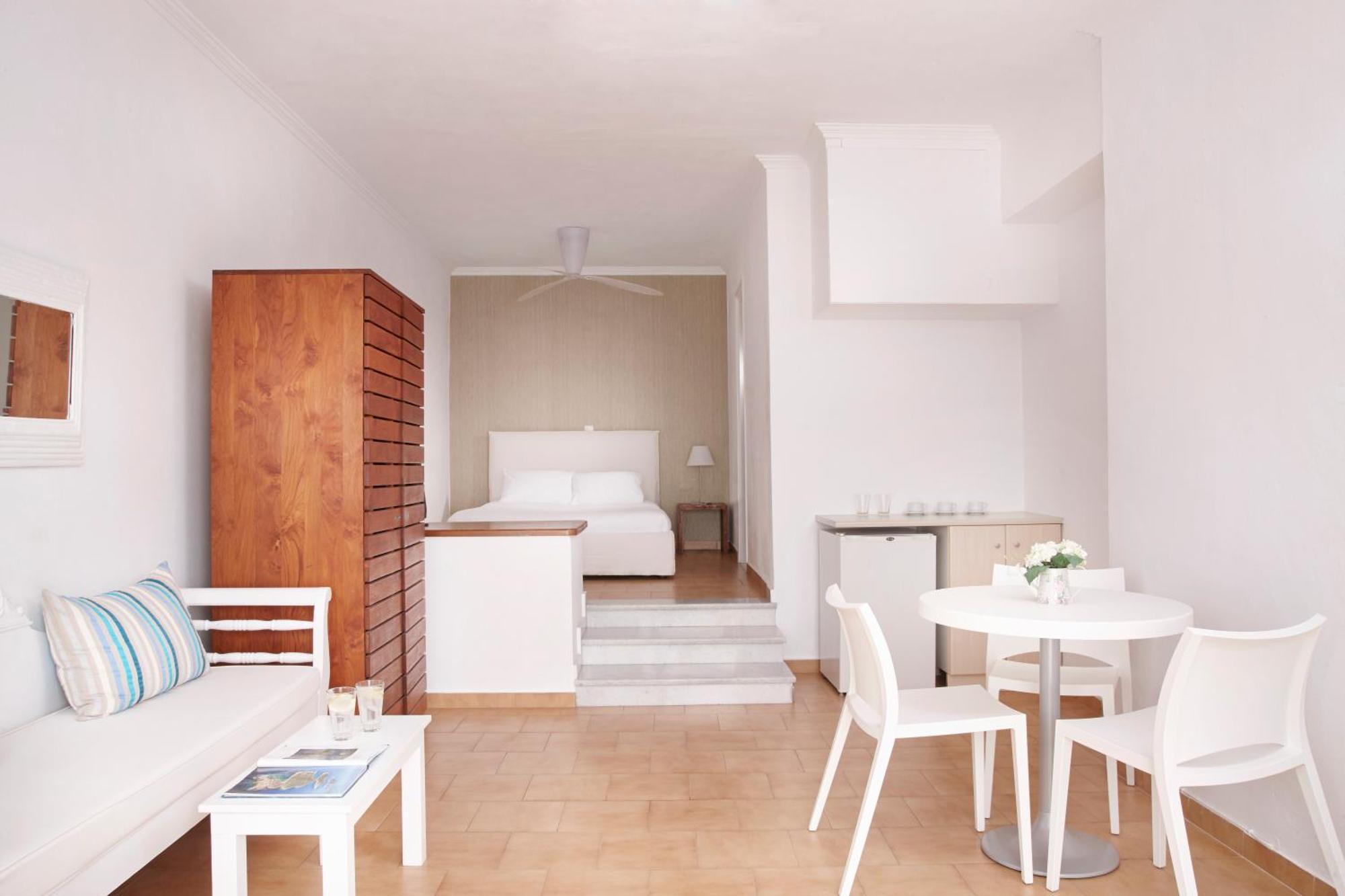 Junior Suite Caldera View
