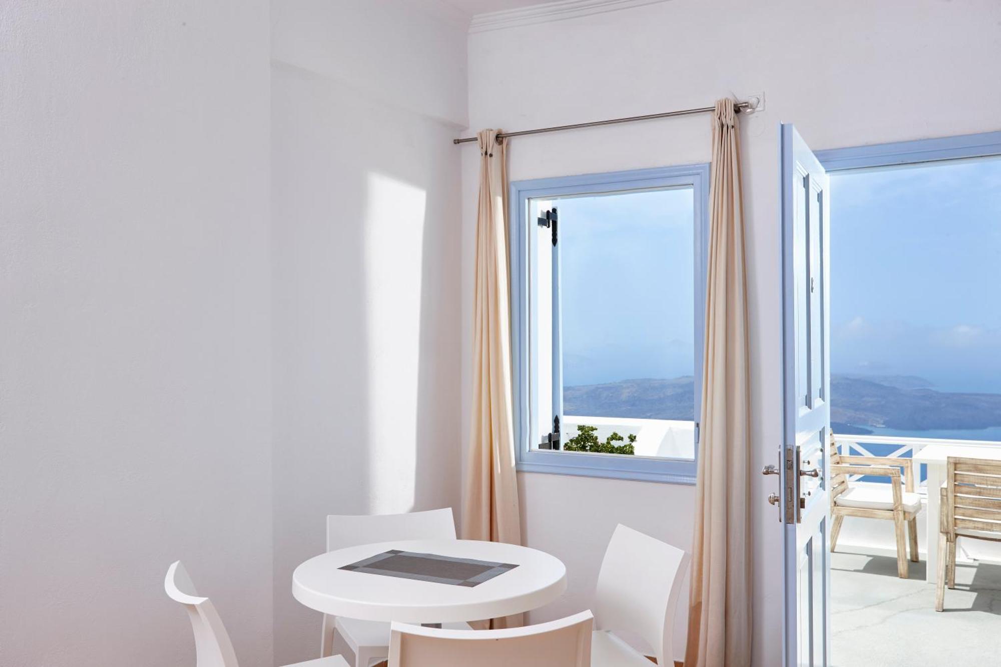 Junior Suite Caldera View