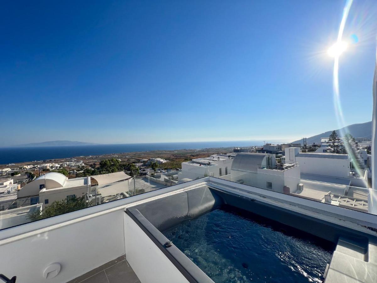 Junior Suite Outdoor Hot Tub Sea View