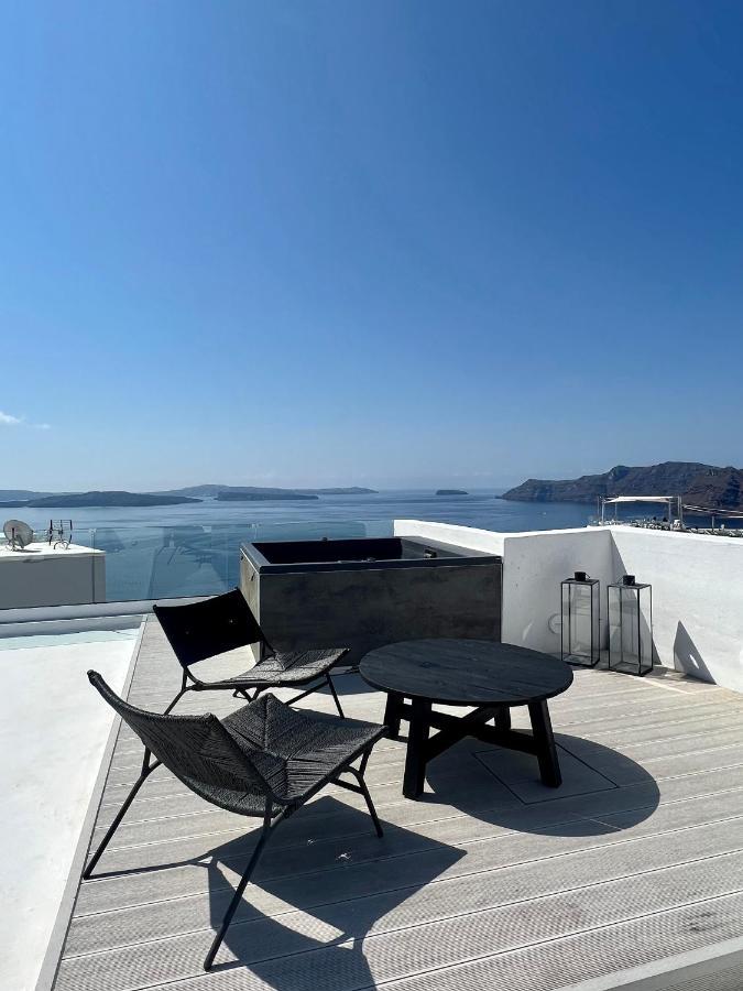 Panoramic Suite Outdoor Hot Tub Caldera View