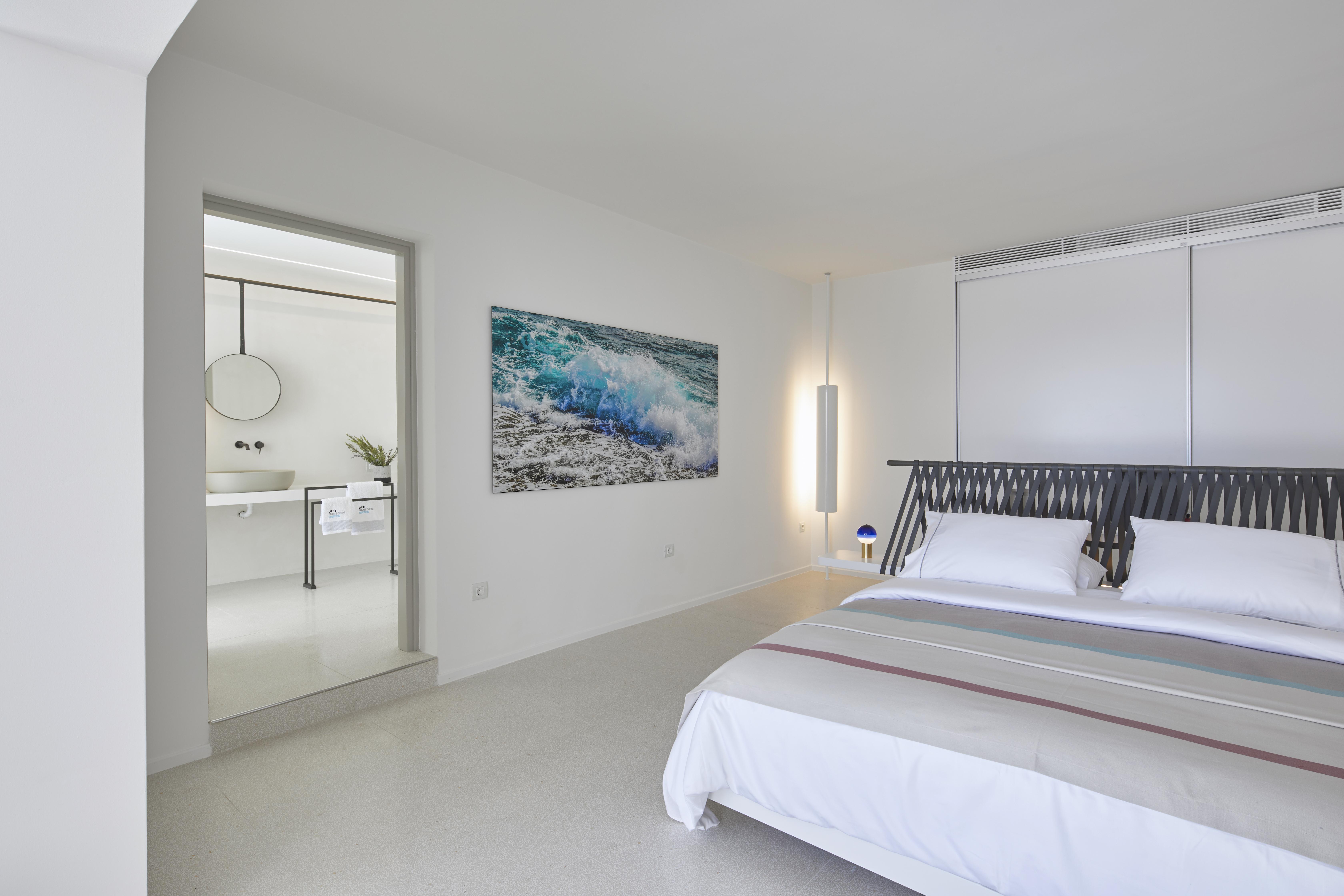 Sugarmoon Suite Heated Plunge Pool Infinity Pool Caldera View