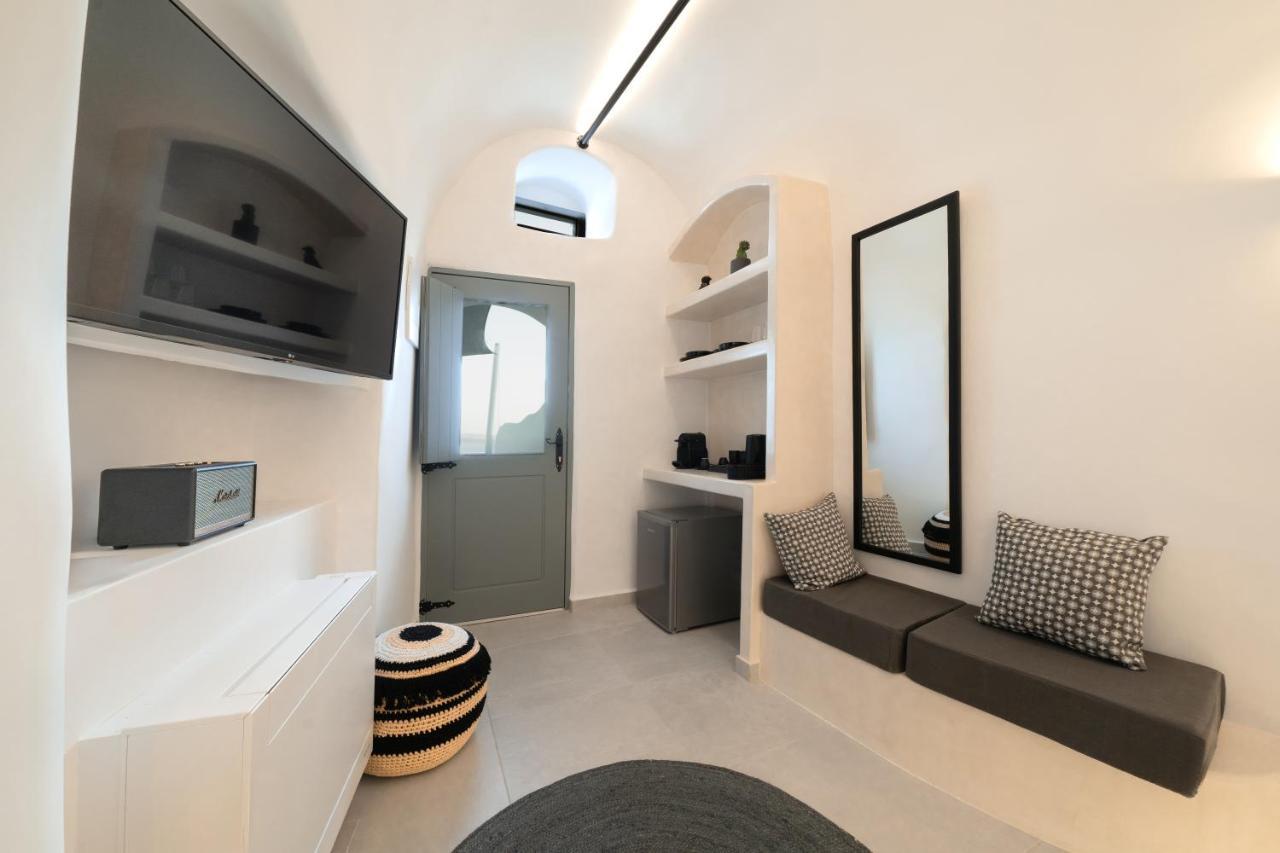 Junior Suite Caldera-Sea View Private Outdoor Hot Tub