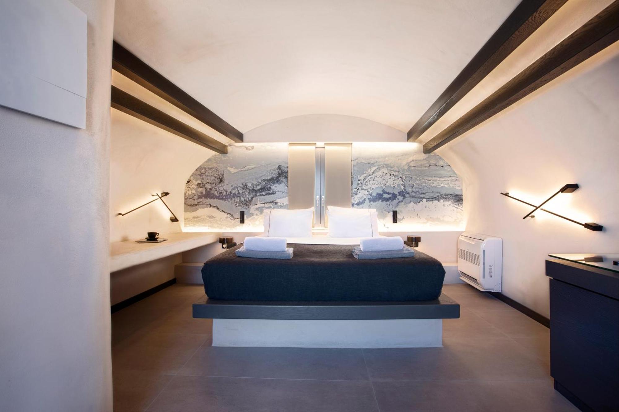 Junior Suite Outdoor Hot Tub Sea View