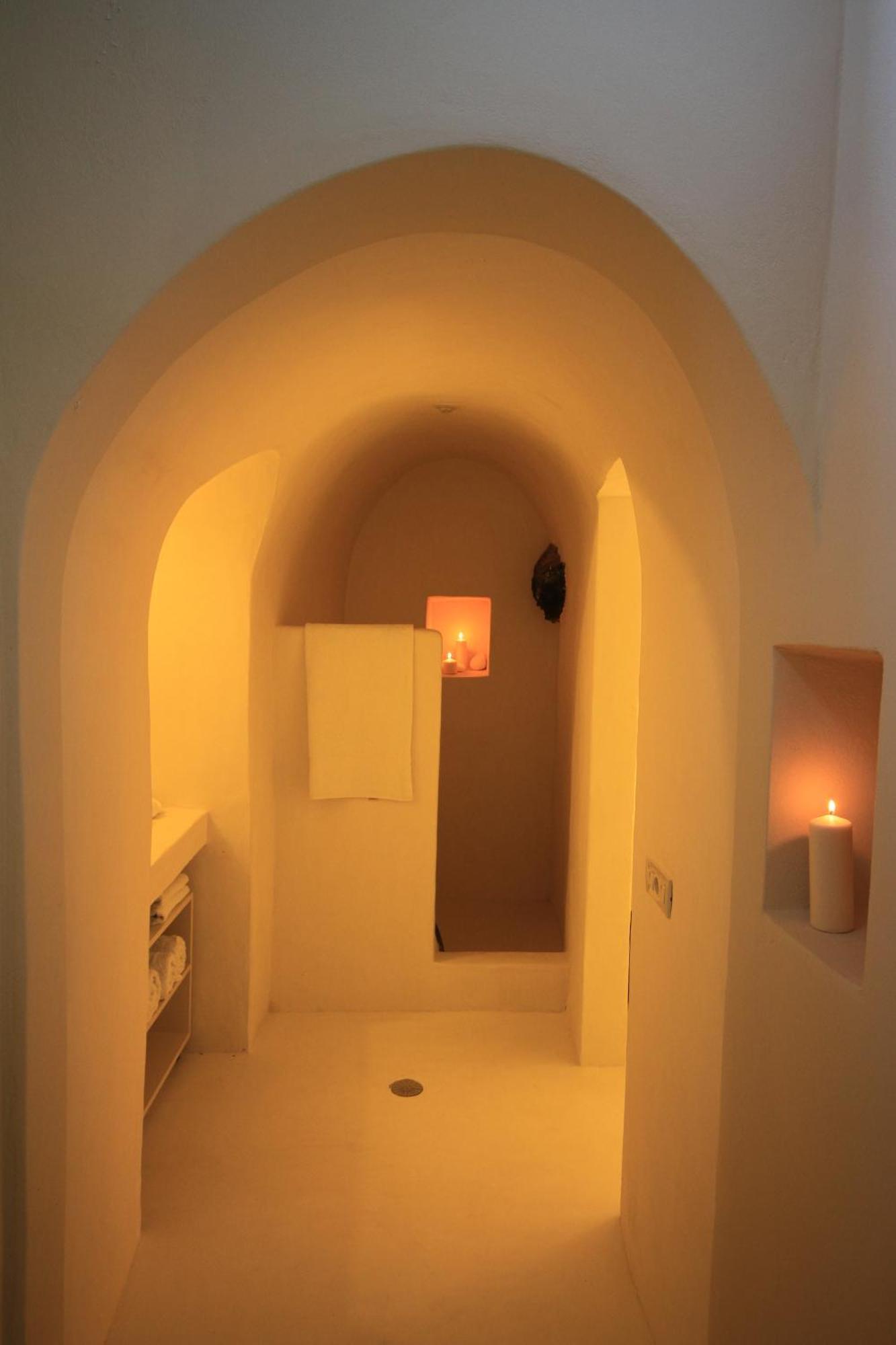 Deluxe 2 Bedroom Villa Private Pool & Outdoor Hot Tub