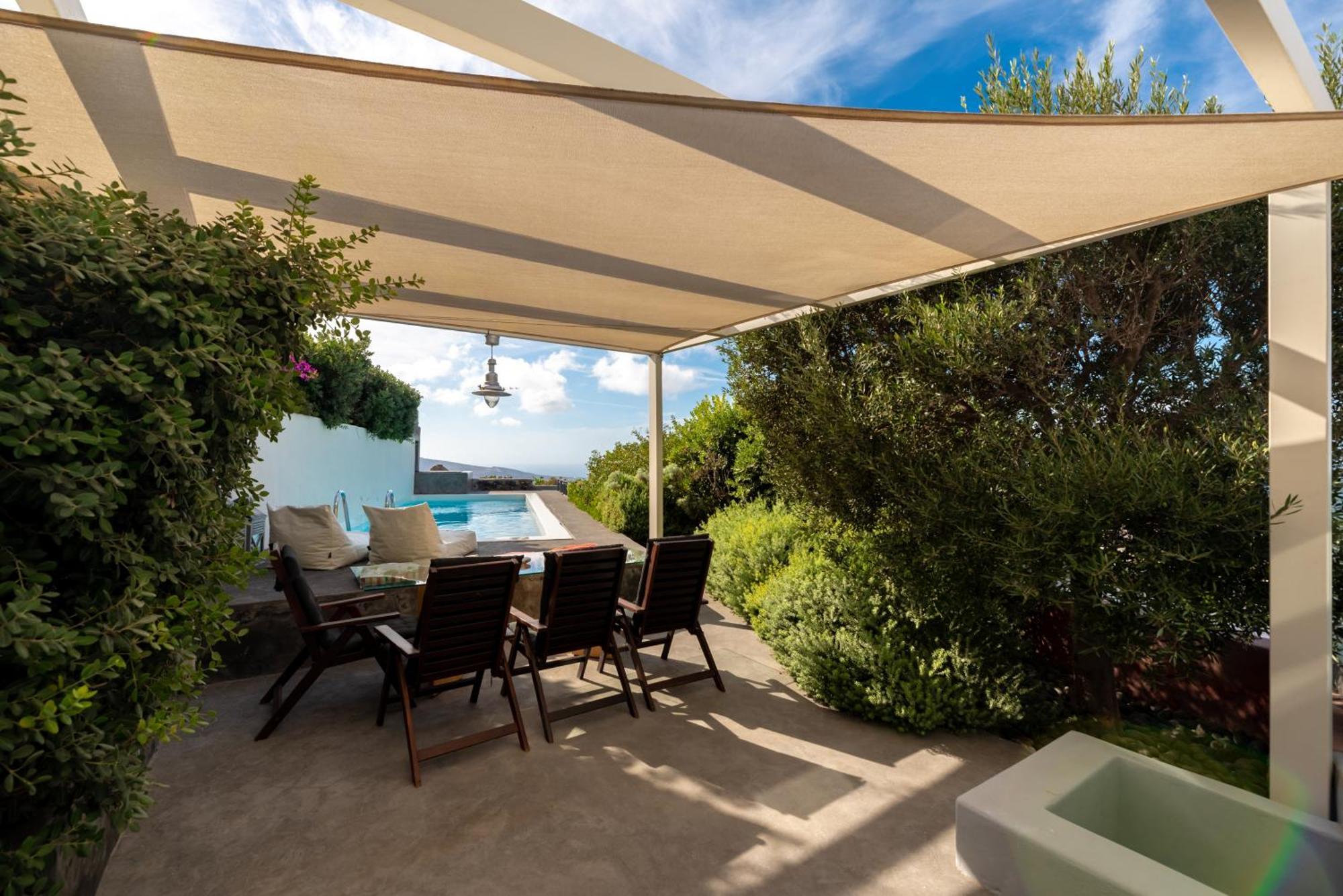 4 Bedroom Villa Private Pool & Outdoor Hot Tub