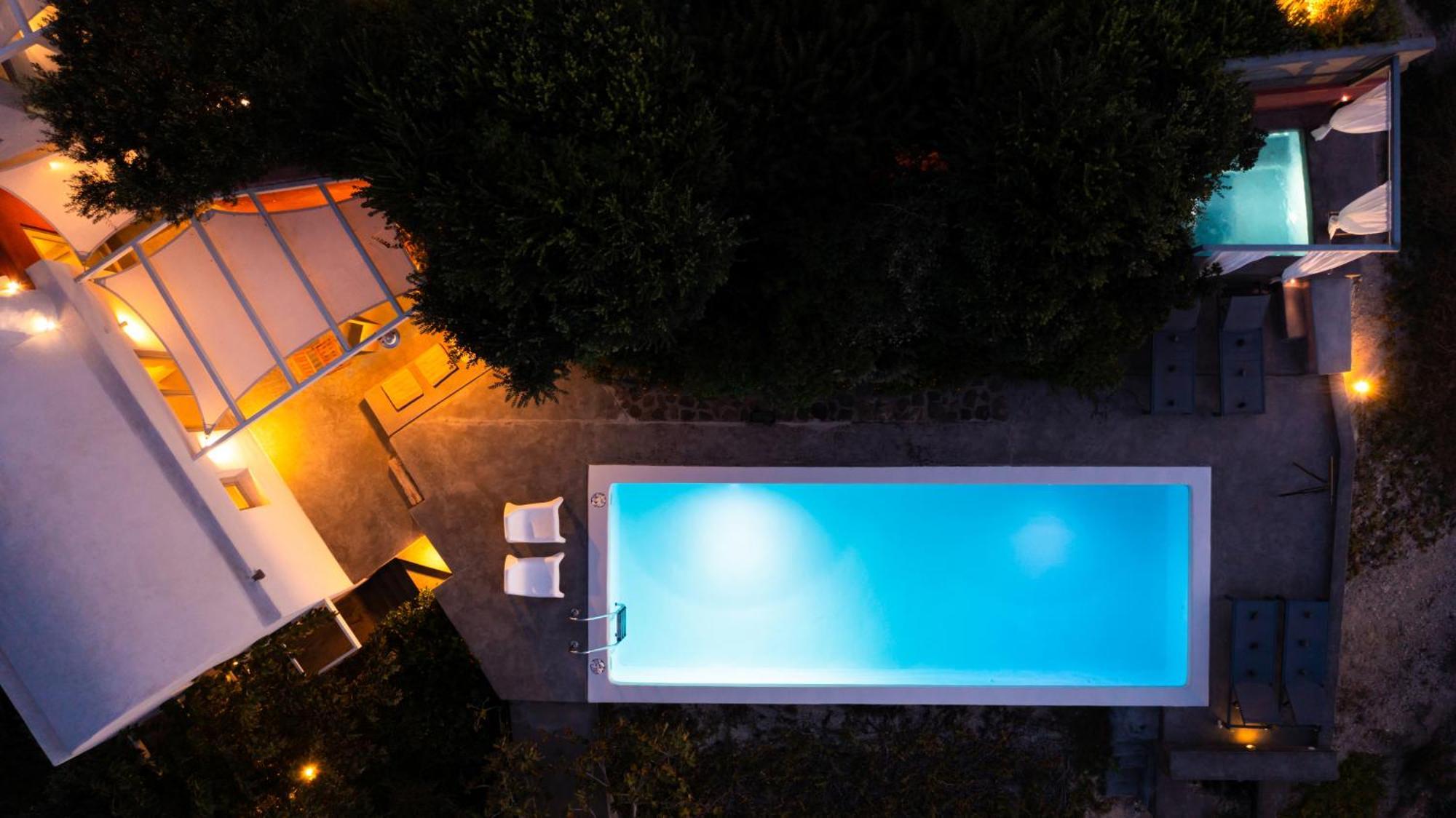 2 Bedroom Villa Private Pool & Outdoor Hot Tub