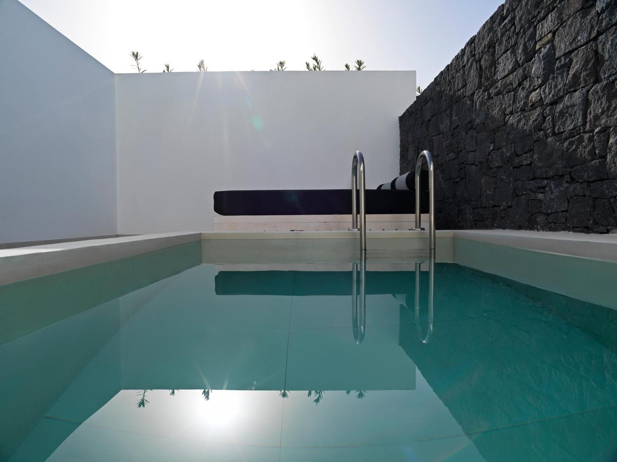 Junior Suite Inner Courtyard View & Plunge Pool