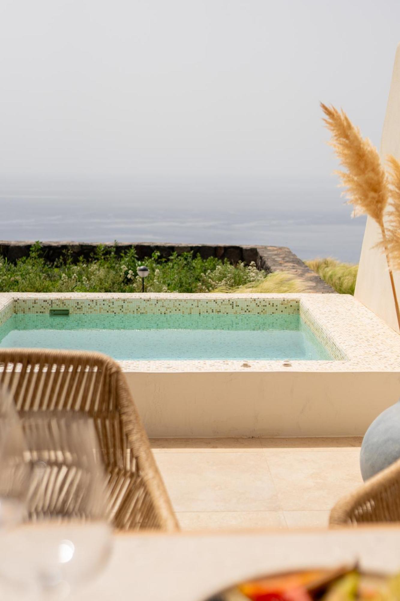 Vivid Sunset & Sea View Junior Suite Jacuzzi