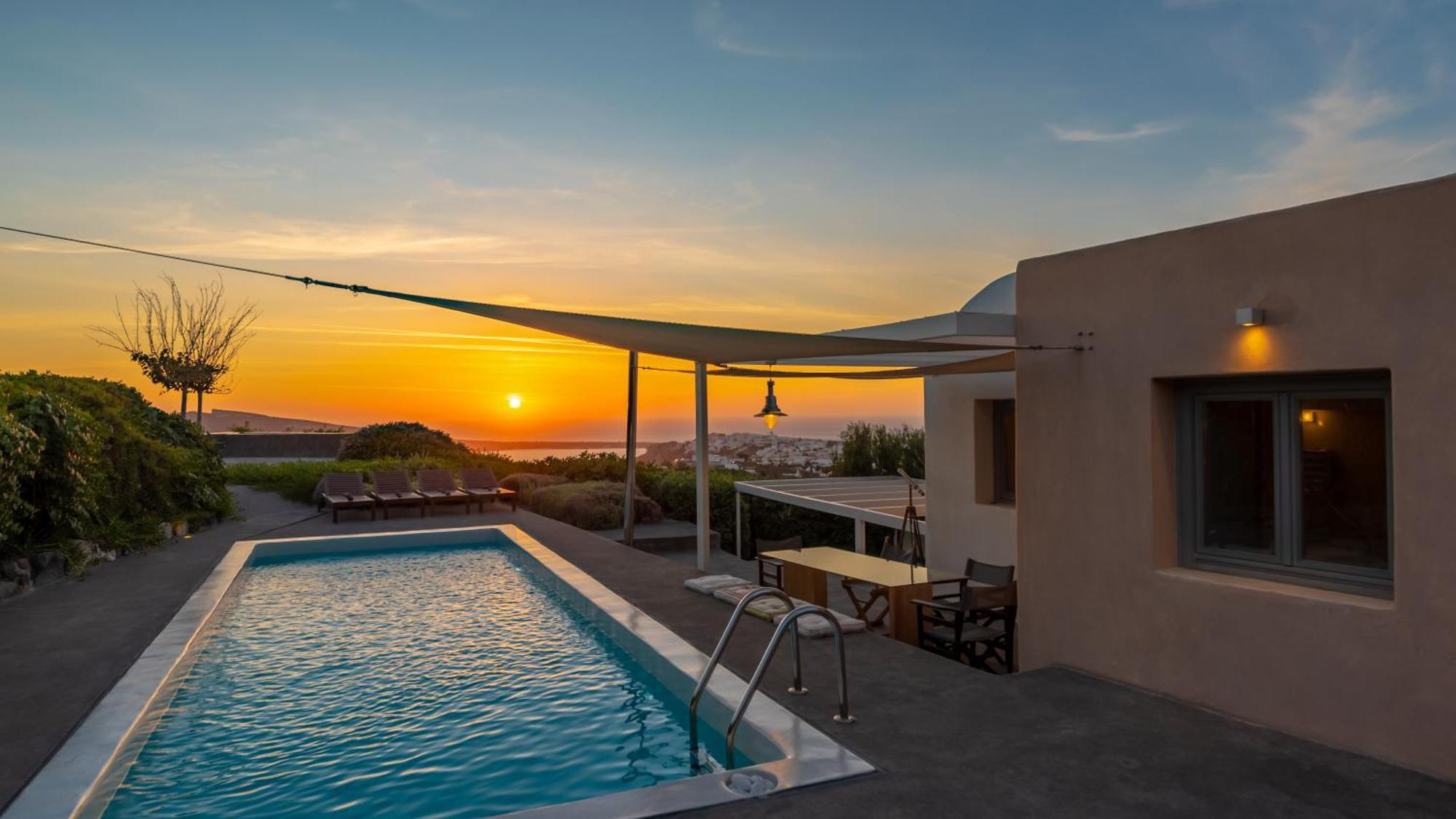 Deluxe 2 Bedroom Villa Private Pool & Outdoor Hot Tub