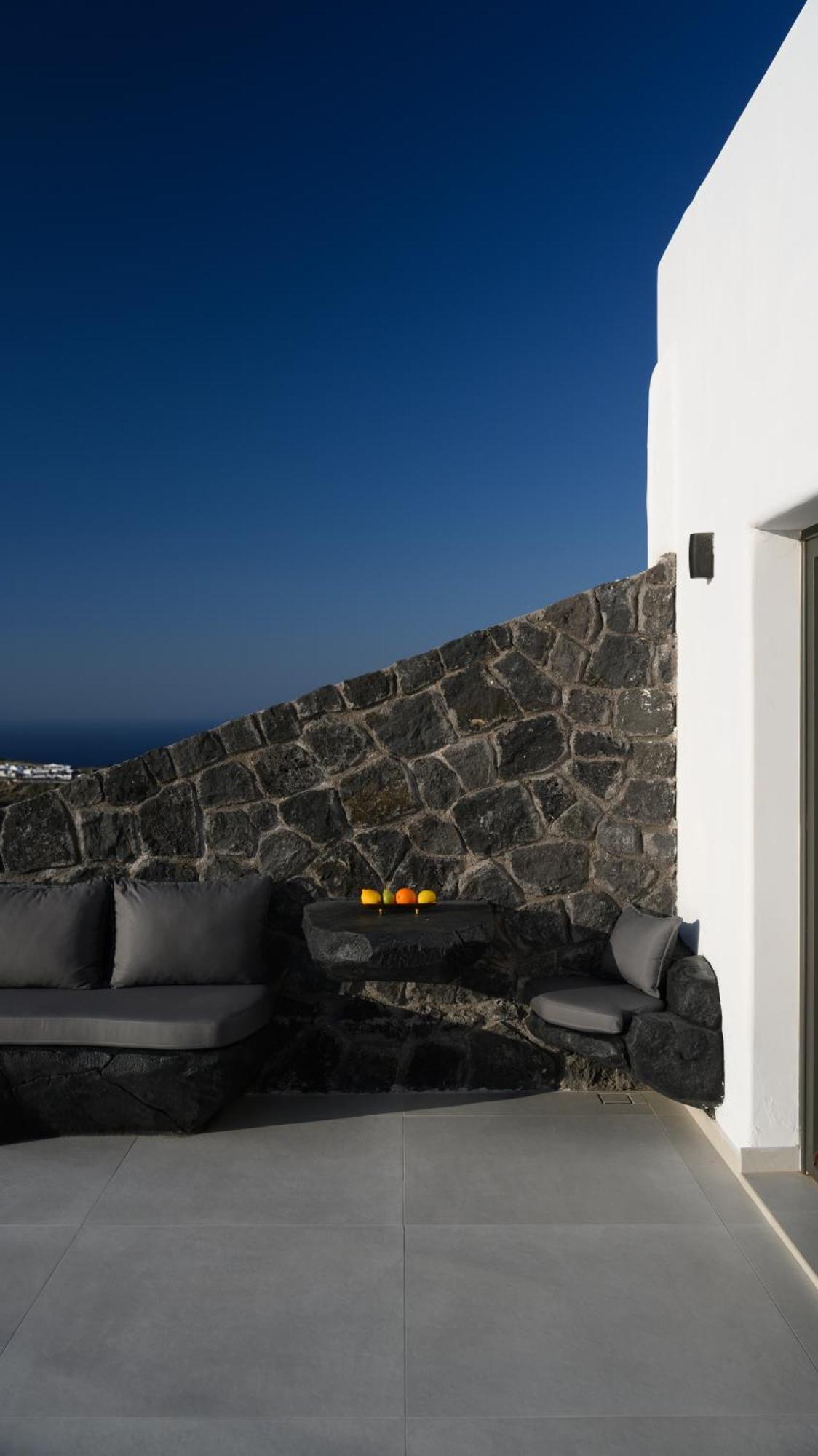 Executive Suite Infinity Heated Pool