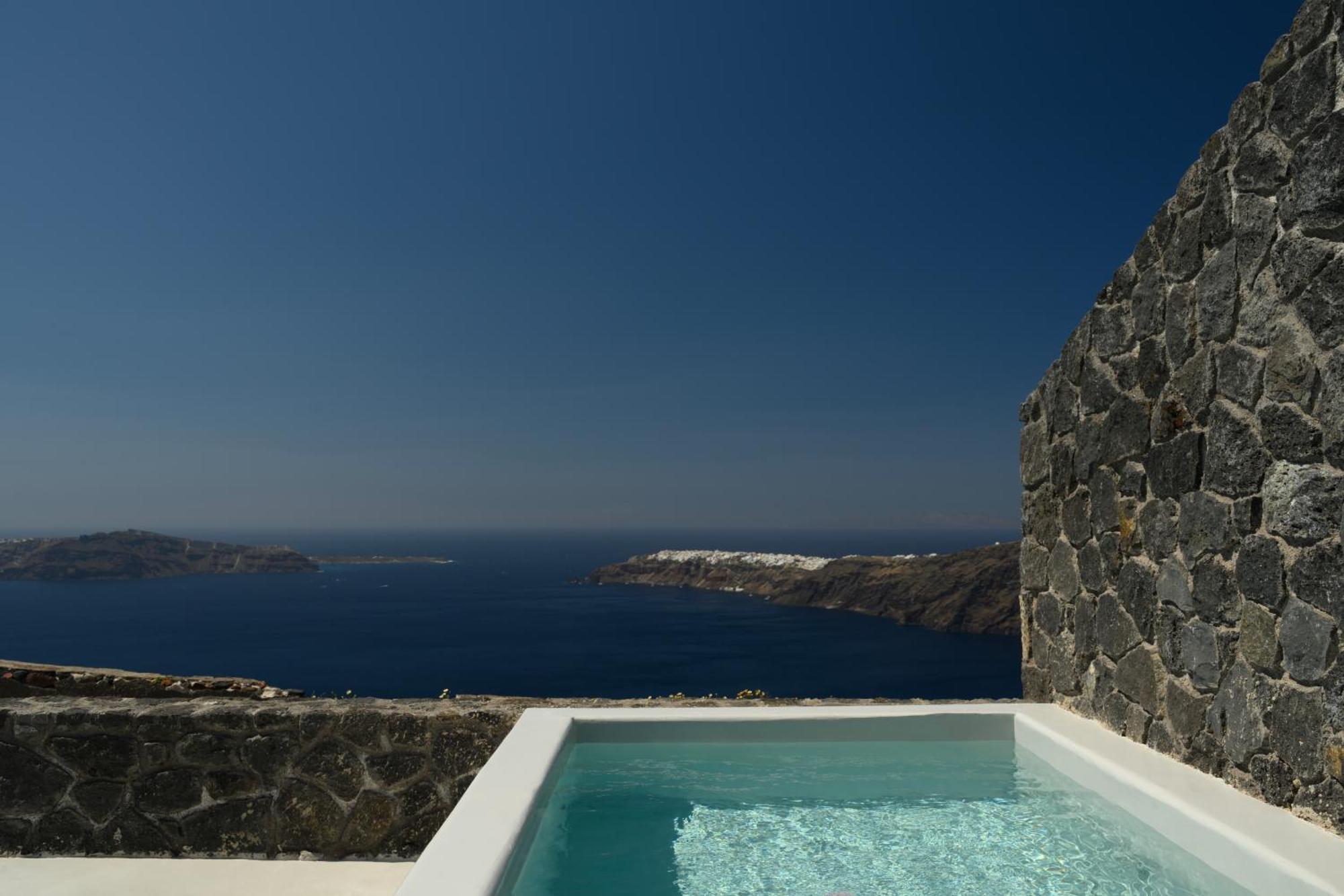 Suite Heated Plunge Pool