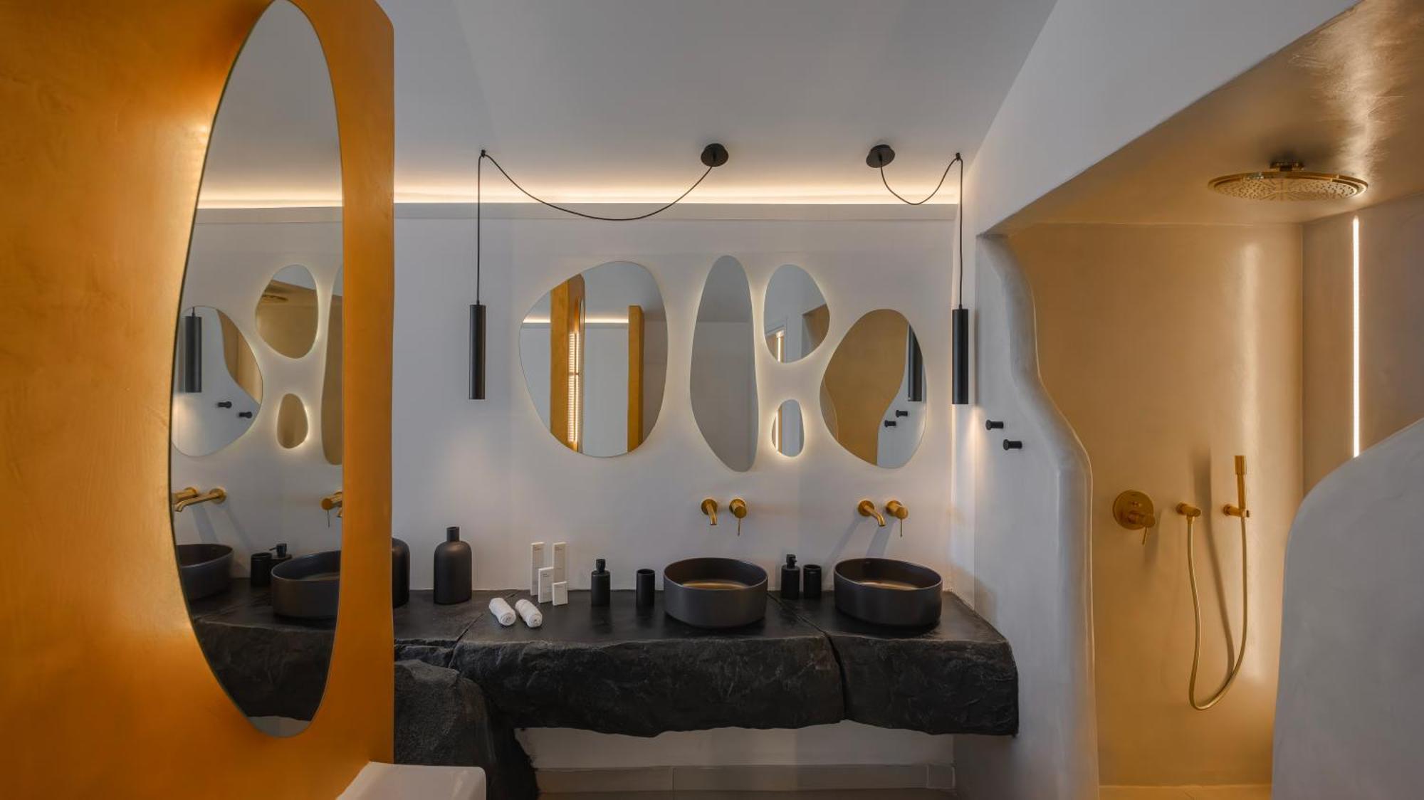 Suite Heated Plunge Pool