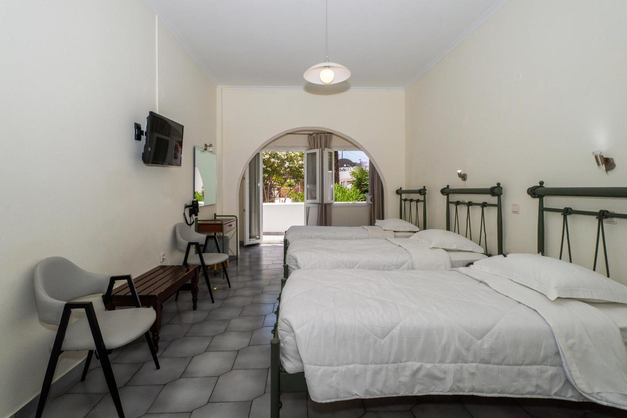 Economy Triple Room