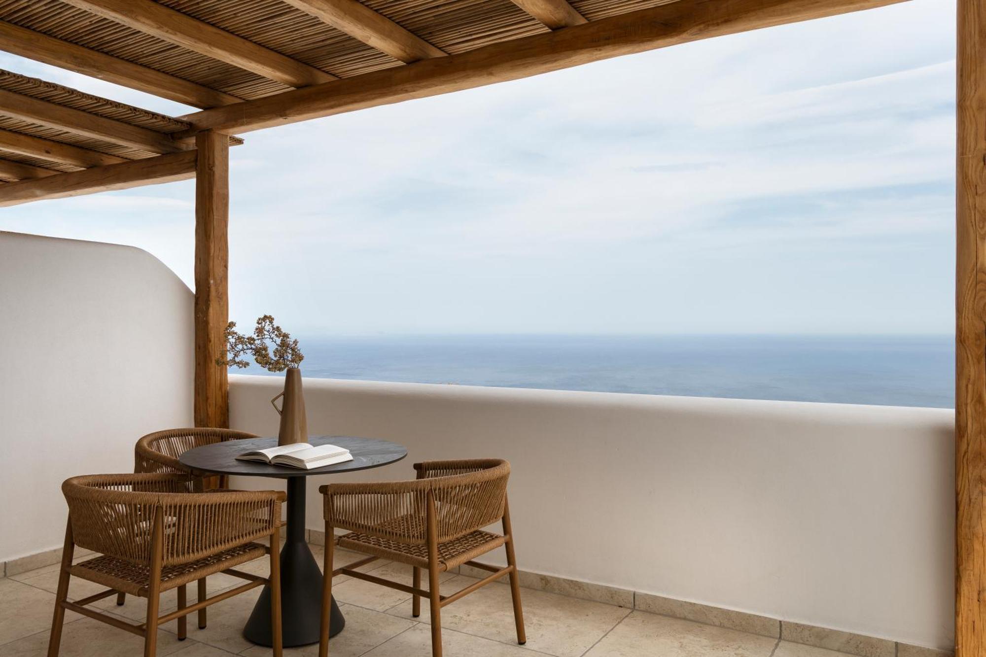 Honeymoon Suite Sea View Hot Tub