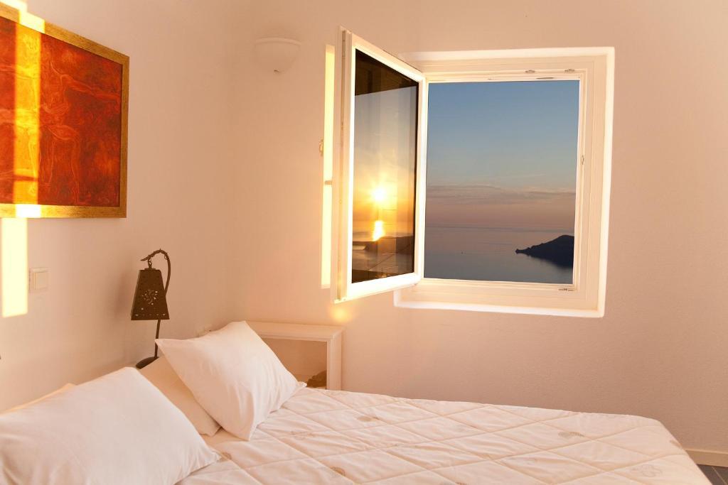 Suite Private Sun Terrace Caldera View