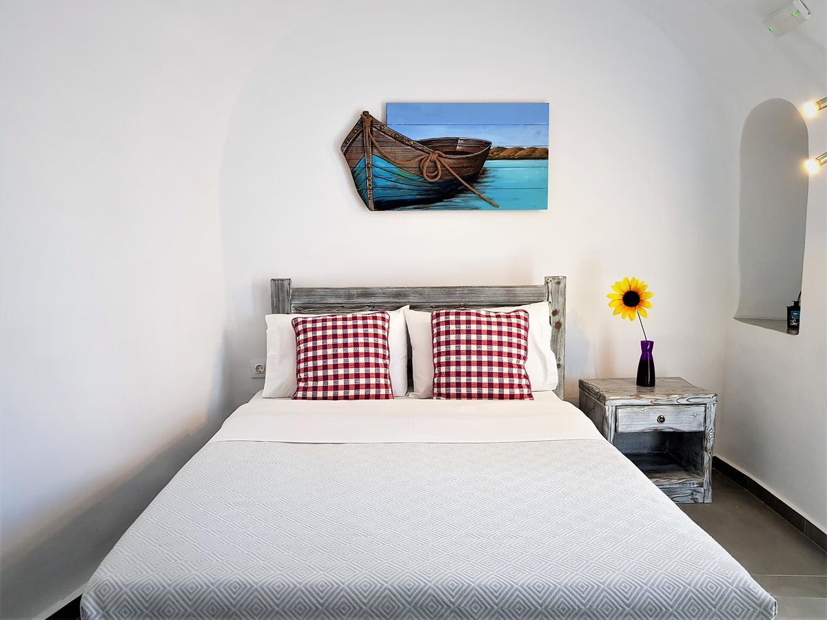 Two-Bedroom Villa Caldera View
