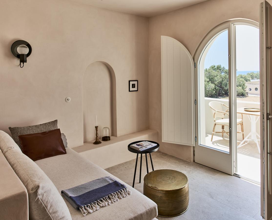 Rakonto Suite Separate Living Area Sea View