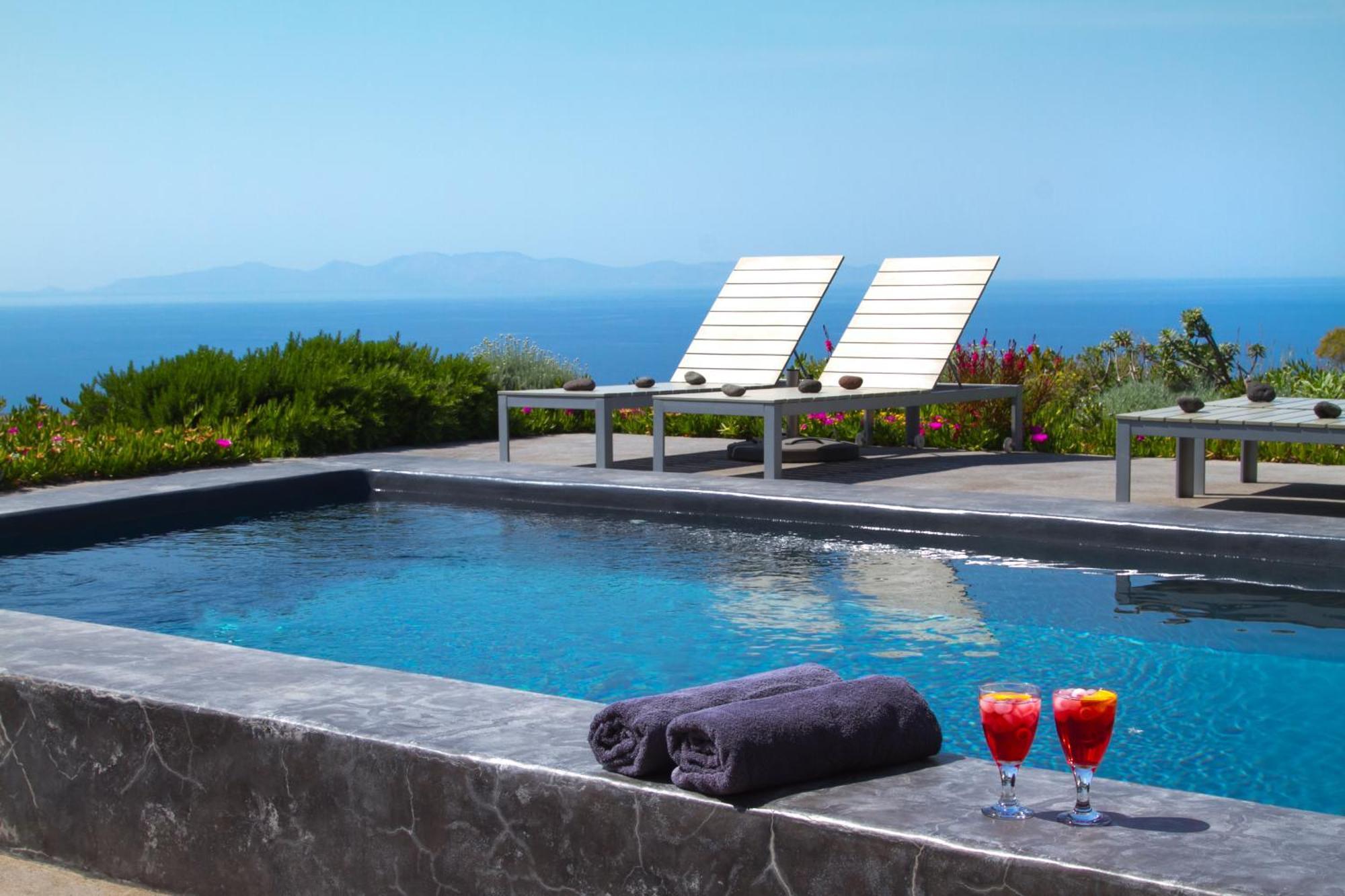 Superior One-Bedroom Villa Private Pool