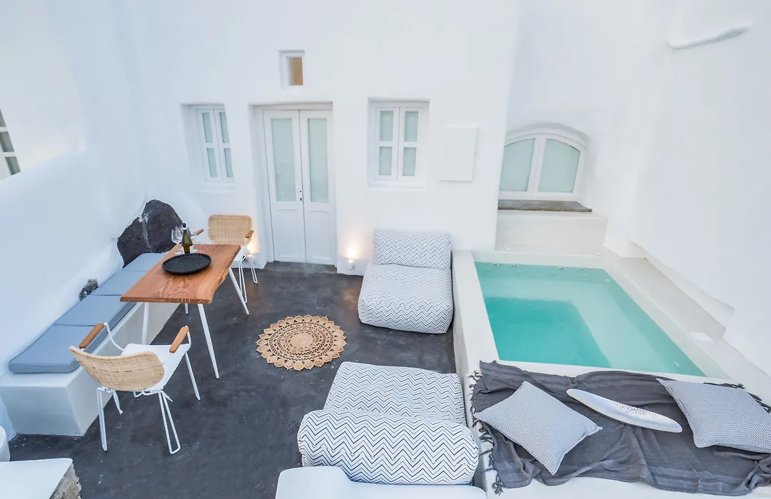 Canvas Suites-1
