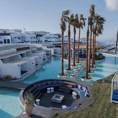 Cresanto Luxury Suites-2