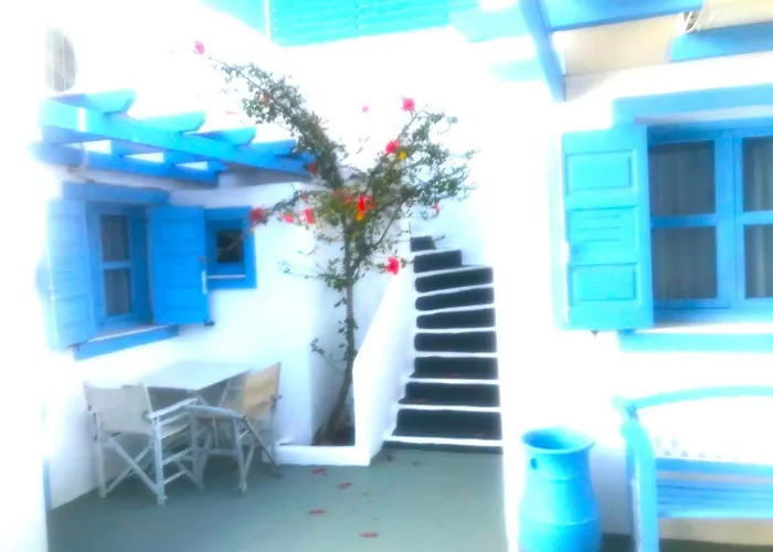 Hoteles de 3 Estrellas en Perissa (Santorini) 