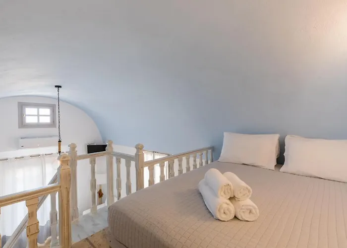 Hoteles con Piscina en Fira (Santorini)