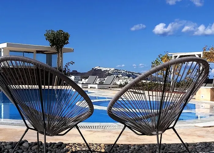 Hotels in Fira (Santorini)