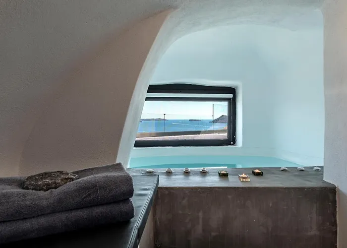Pearl Of Caldera Oia - Boutique Hotel By Pearl Hotel Collection
