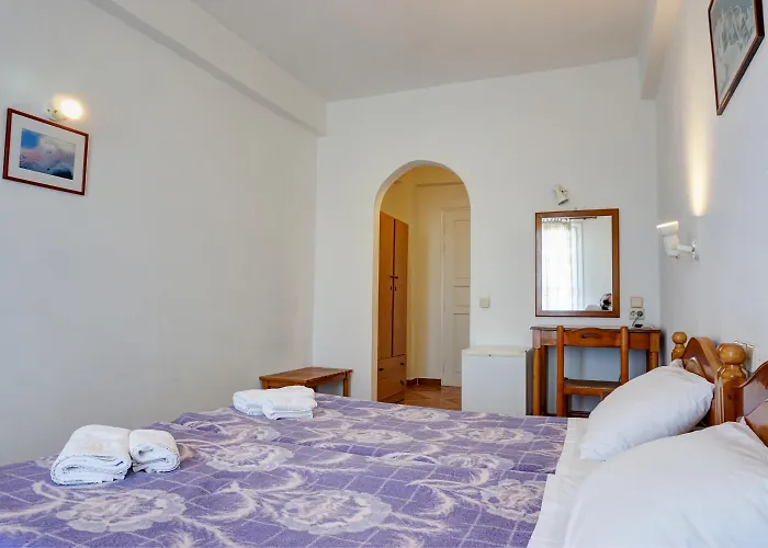 Alexandra Hotel Kamari 