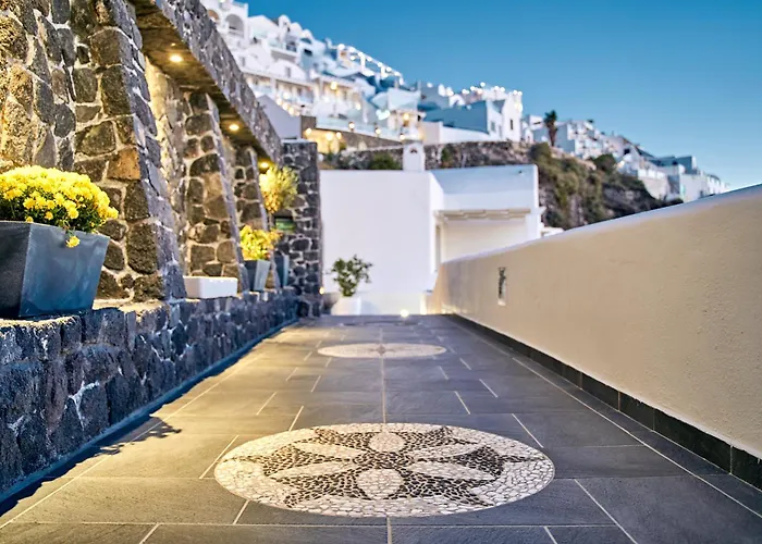 Firostefani hotels near Folklore Museum