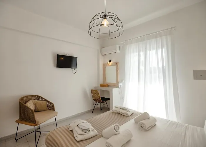 Aspro Phos Santorini Hotel Perissa 