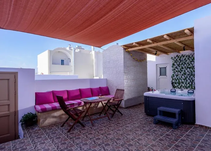 Heart Of Oia - Private House With Jacuzzi Apartment
