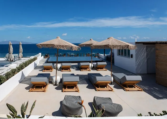 Boutique Almyra Oia Suites
