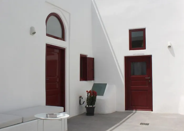 Outopoia Caves Bed and Breakfast