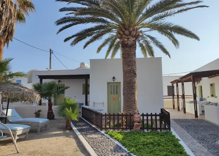 Palm Studios Perissa 