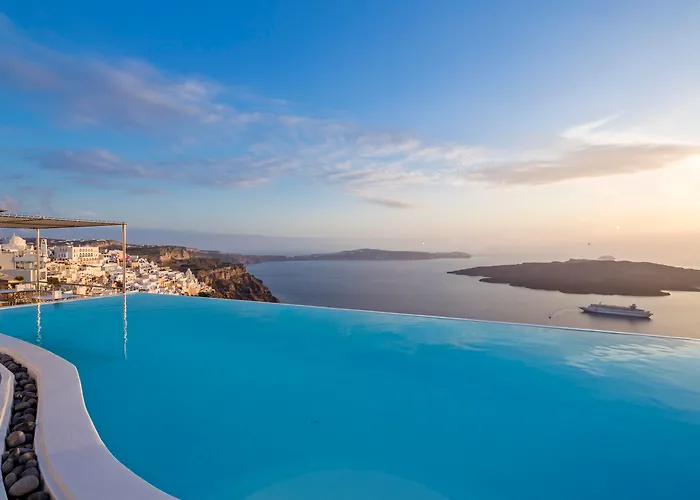 Cosmopolitan Suites - Small Luxury Hotels Of The World Fira 