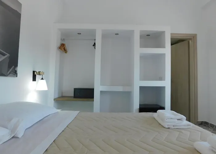 Fira Veronica Rooms Ημεροβίγλι