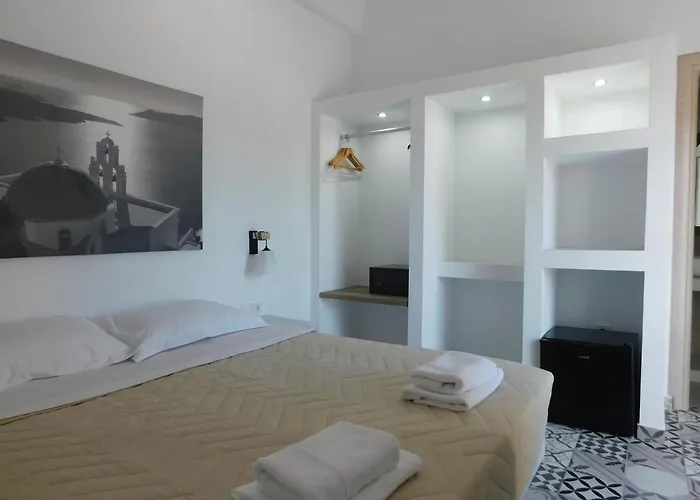 Fira East Rooms