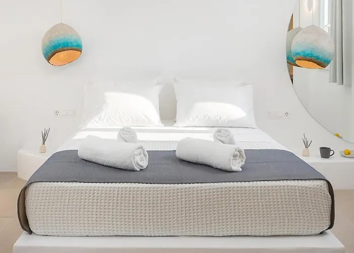 Voca Hotel & Suits Kamari 
