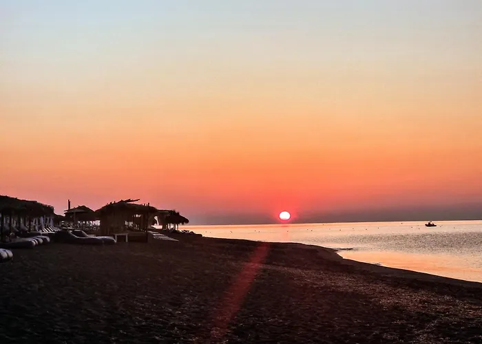 Pleasure Seaside Rooms Perissa 