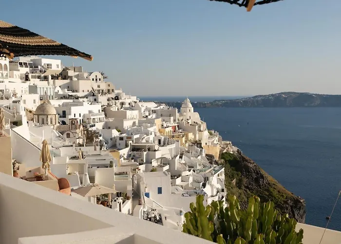 Asha Luxury Suites Φηρά