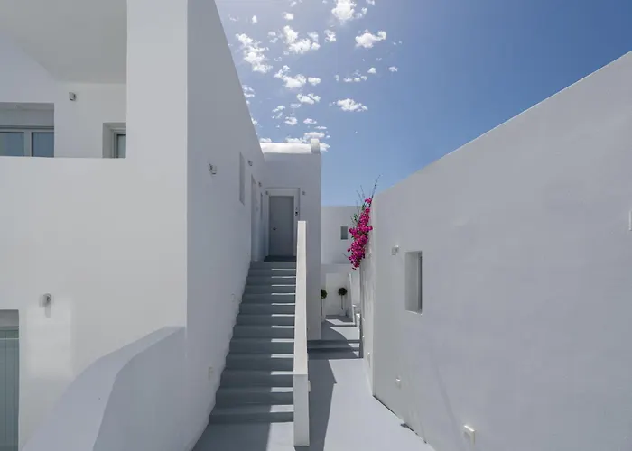 Cycladic Suites & Spa Φηρά