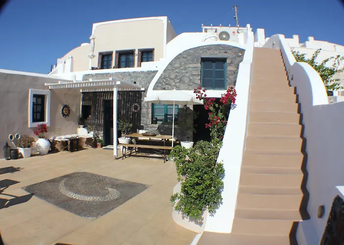 Hotels in Imerovigli (Santorini)