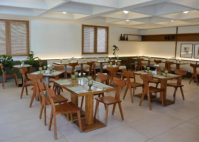 Perissa (Santorini) 4 Star Hotels