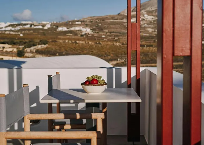Megalochori (Santorini) Hotels With Jacuzzi in Room