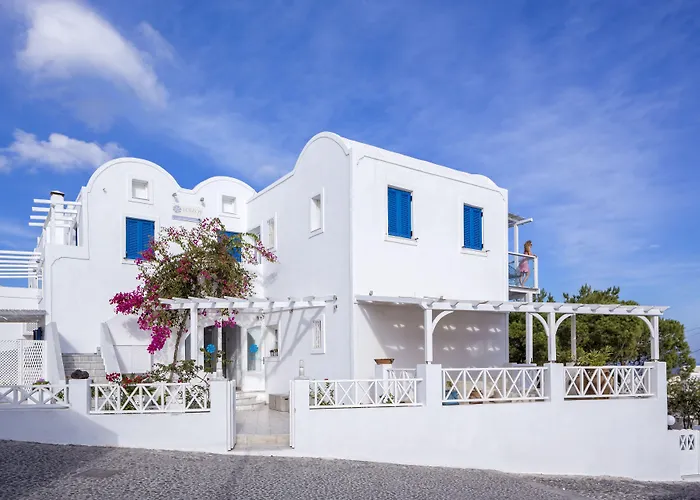 Loizos Stylish Residences Fira 