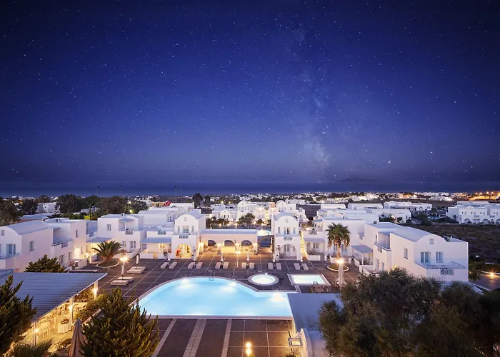 Fira (Santorini) 4 Star Hotels