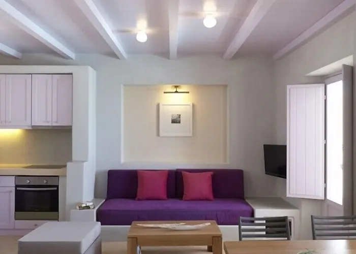 Voreina Gallery Suites Pyrgos Kallistis